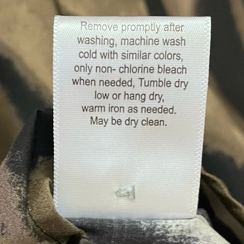 Hinson Wu Women’s Larissa Long Sleeve Abstract Zebra Shirt Size Medium Oversized - Picture 9 of 12